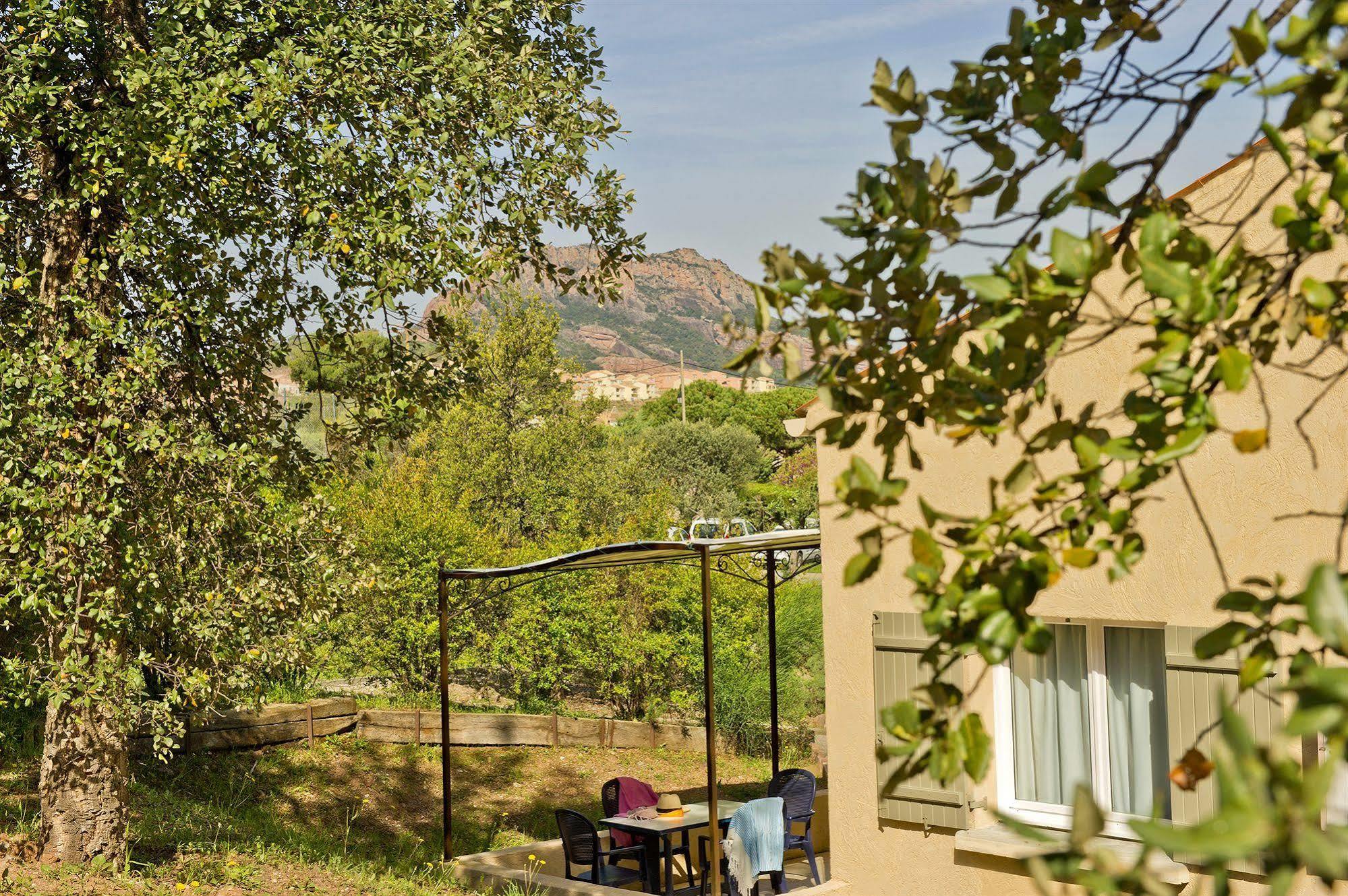 Village Club Mileade Roquebrune/Argens Buitenkant foto